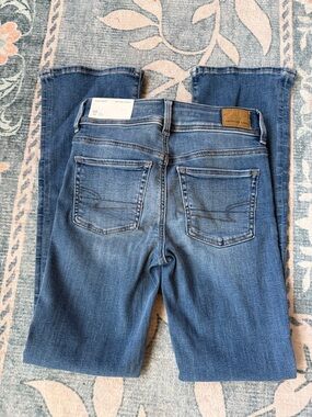 American Eagle Outfitters Women's Medium Blue Skinny Kick Boot cut Jeans